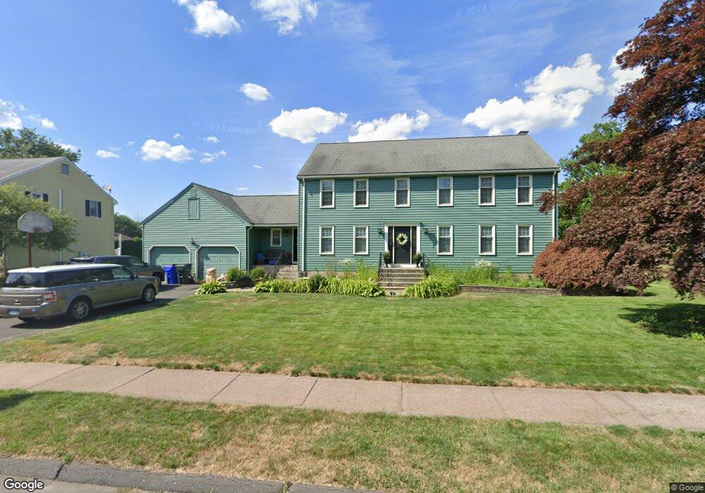 215 Hang Dog Ln, Wethersfield, CT 06109 - photo 1