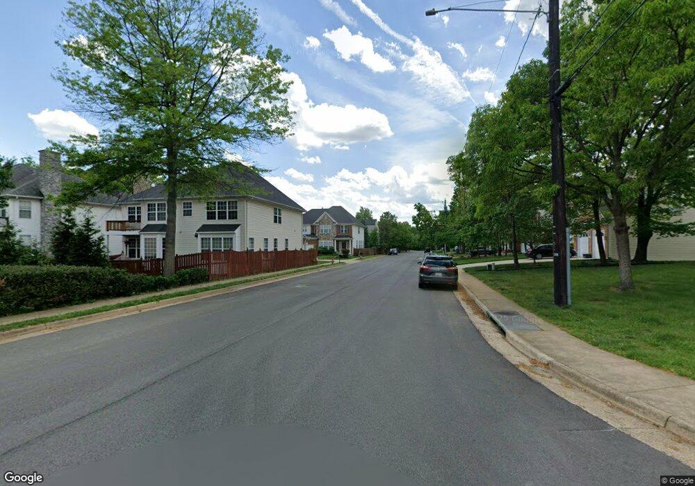 2057 Madrillon Rd, Vienna, VA 22182 - photo 1