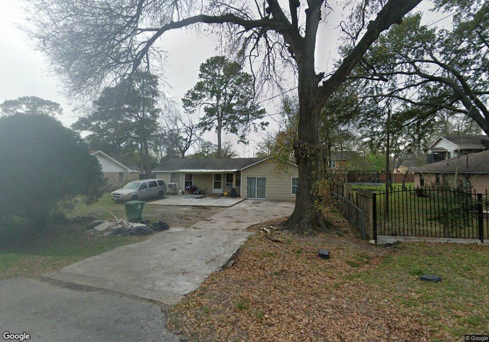 10235 Donald Dr, Houston, TX 77076 - photo 1