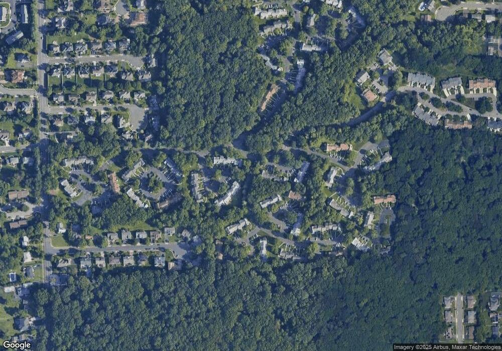 1605 Timber Oaks Rd, Edison, NJ 08820 - photo 1