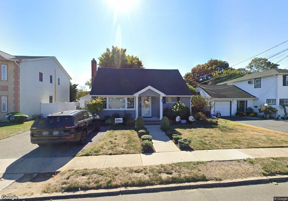 386 Foxhurst Rd, Oceanside, NY 11572 - photo 1