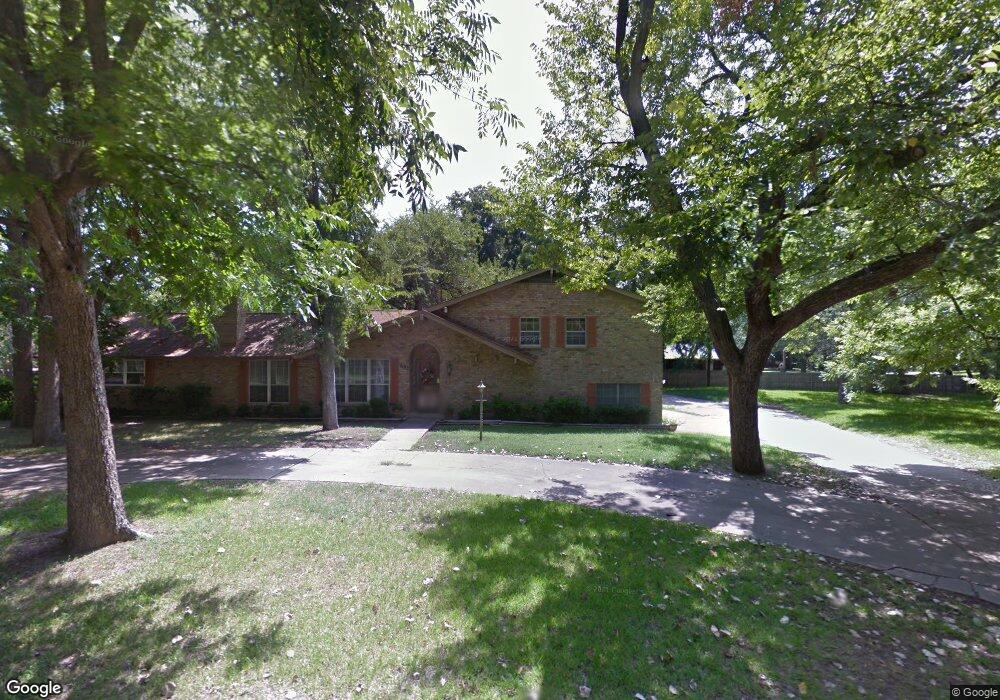 100 Wes Michael Cir, Bonham, TX 75418 - photo 1