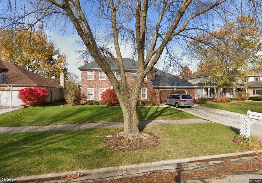 521 Peacock Ct, Naperville, IL 60565 - photo 1