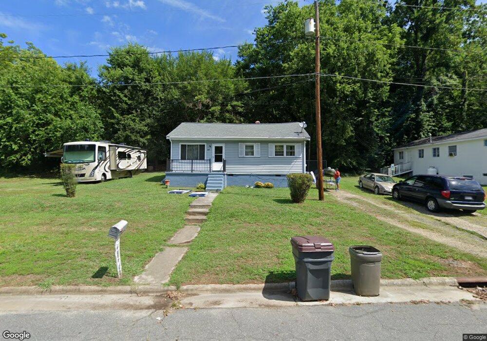 406 Roanoke St, Reidsville, NC 27320 - photo 1