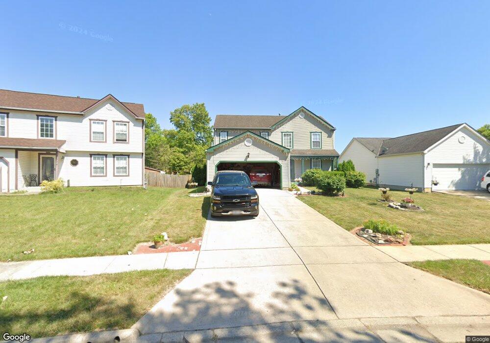 906 Harbinger Cir E, Columbus, OH 43213 - photo 1