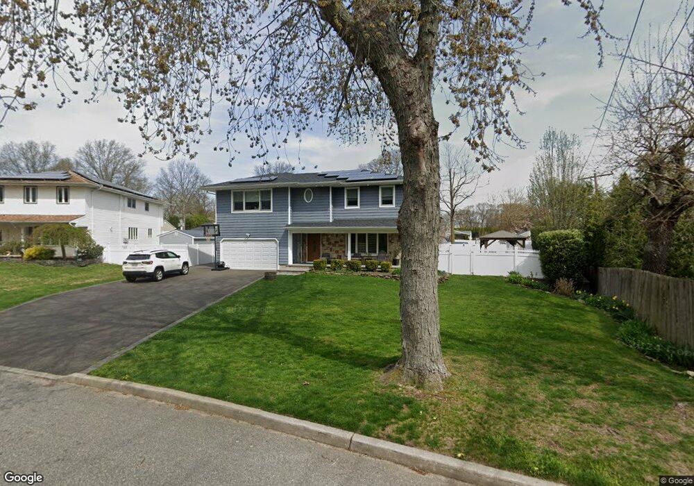 3 Belmar Ln, ComMacK, NY 11725 - photo 1