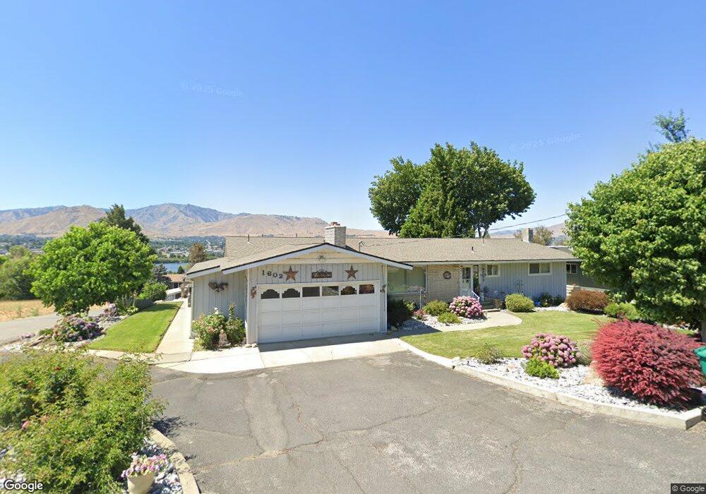 1602 N Aurora Ave, East Wenatchee, WA 98802 - photo 1