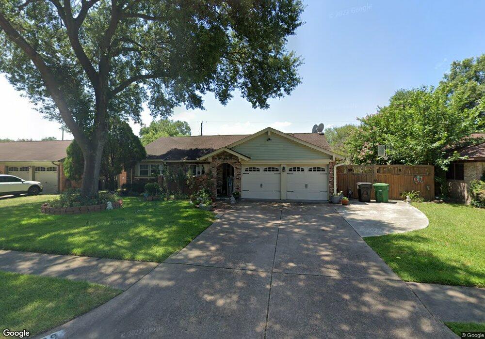 1039 Beaver Bend Rd, Houston, TX 77088 - photo 1