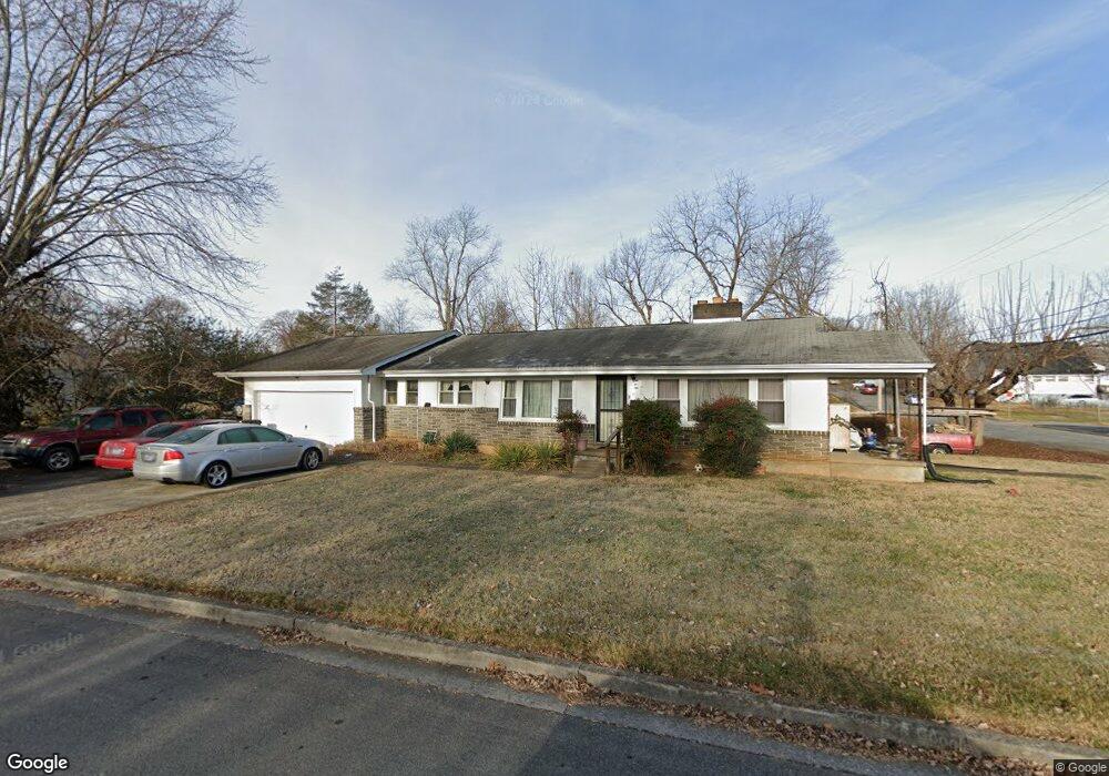 1411 E Watauga Ave, Johnson City, TN 37601 - photo 1