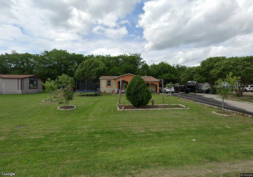 206 Beverly Dr, Ennis, TX 75119 - photo 1