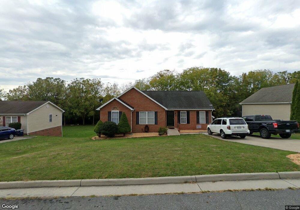 1767 Parklawn Dr, Harrisonburg, VA 22801 - photo 1