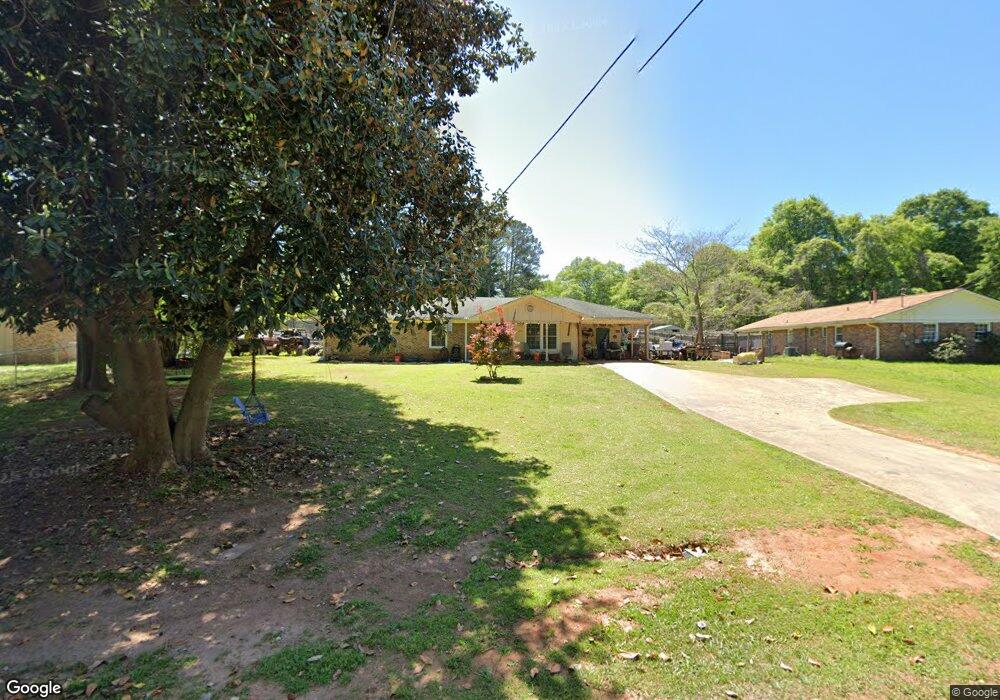 120 Hickory Cir, Carrollton, GA 30116 - photo 1