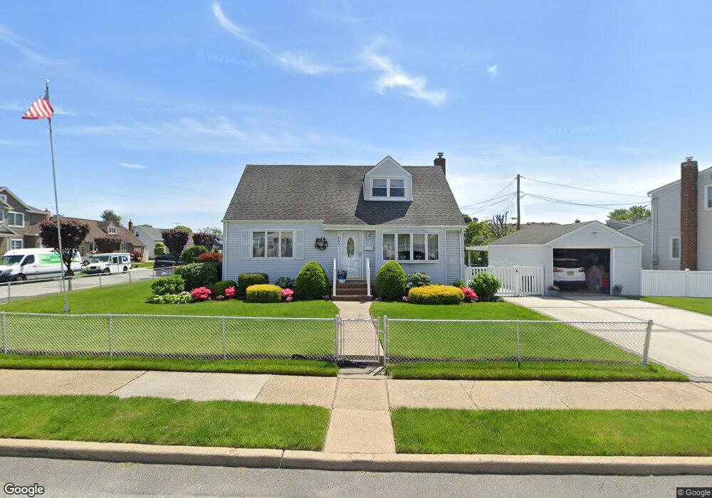 665 Forte Blvd, Franklin Square, NY 11010 - photo 1