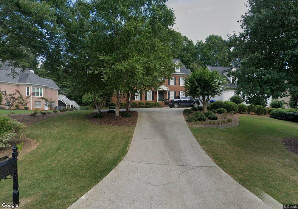 9685 Nesbit Lakes Dr, Alpharetta, GA 30022 - photo 1