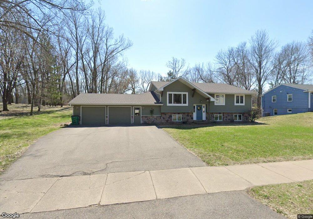 19133 Manchester St, Minnetonka, MN 55345 - photo 1