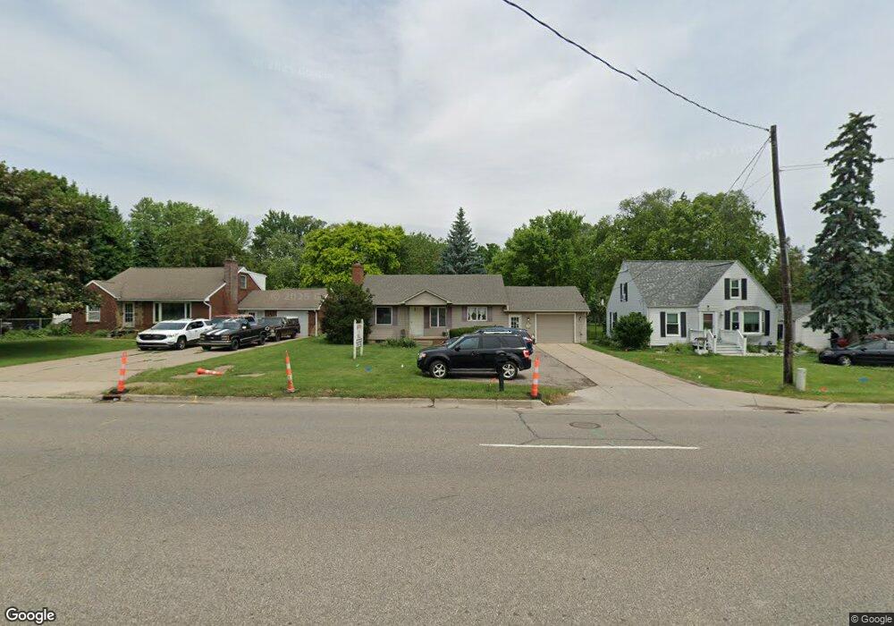 1230 W Bristol Rd, Flint, MI 48507 - photo 1