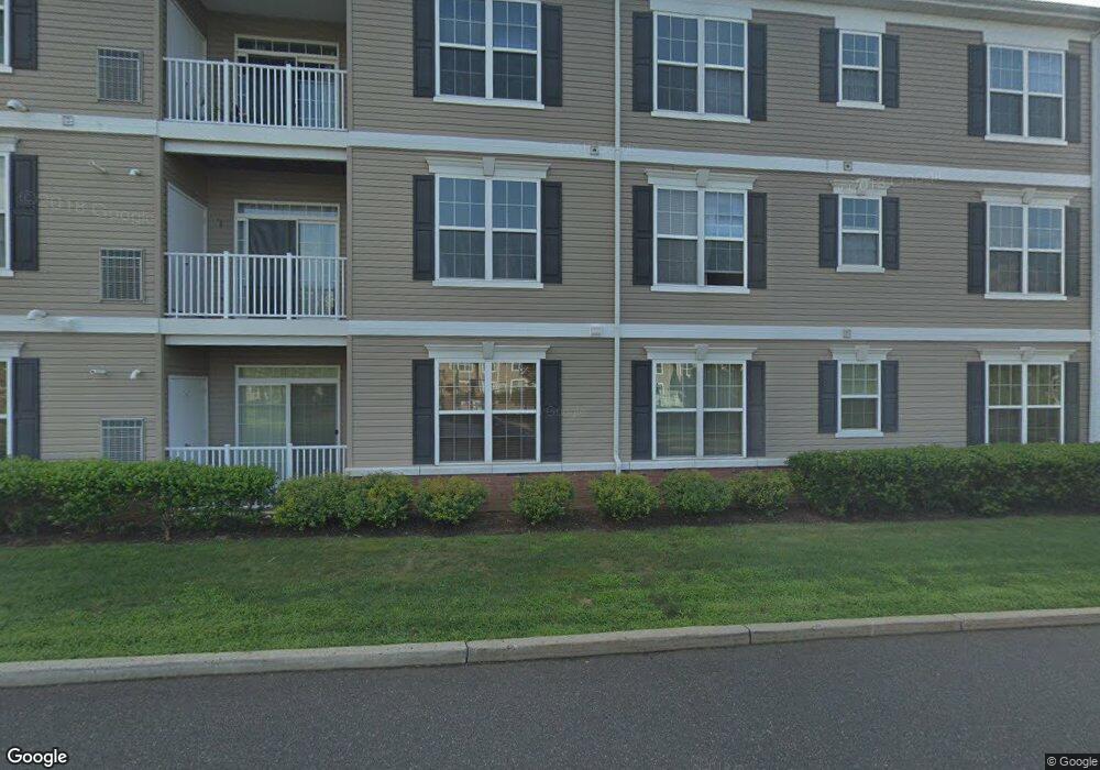 2122 Edward Stec Blvd unit 22, Edison, NJ 08837 - photo 1