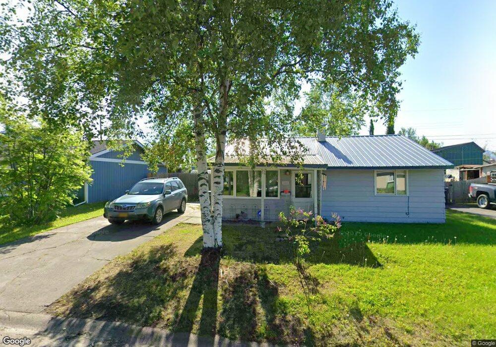 1605 Richardson Dr, Anchorage, AK 99504 - photo 1