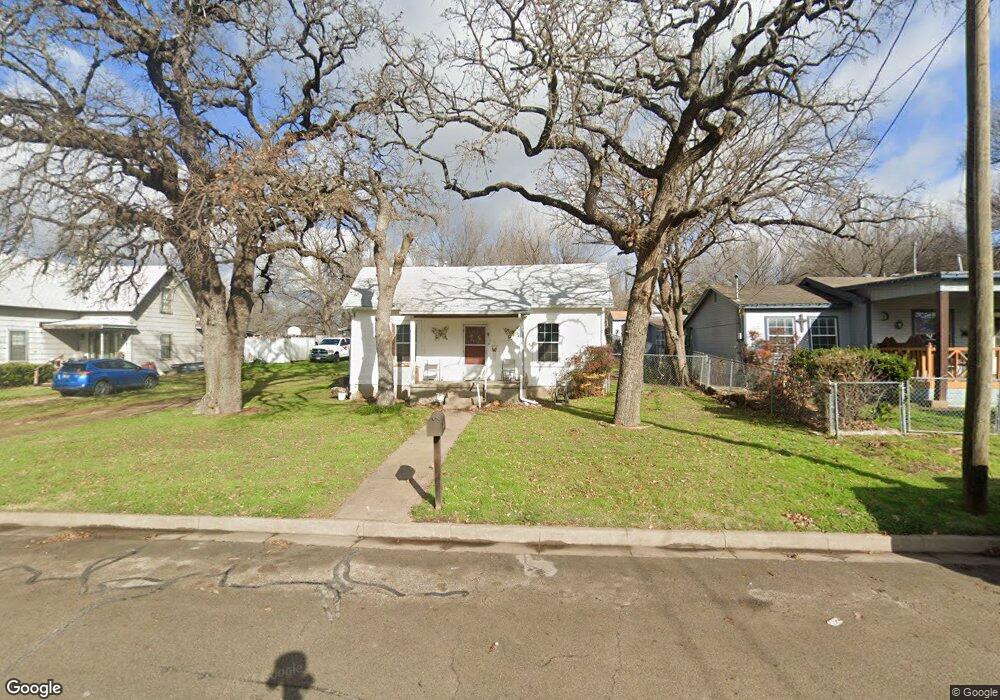 111 Front St, Weatherford, TX 76086 - photo 1