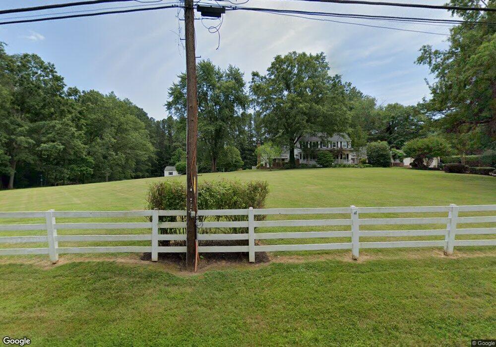 8021 Hillcrest Dr, Manassas, VA 20111 - photo 1