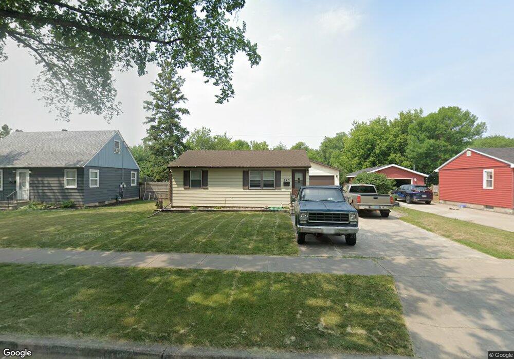 613 17th St S, Fargo, ND 58103 - photo 1
