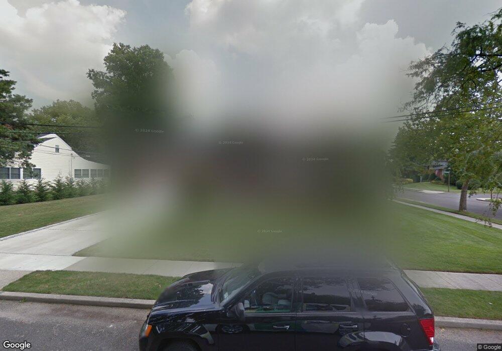 348 Whitehall Blvd S, Garden City, NY 11530 - photo 1