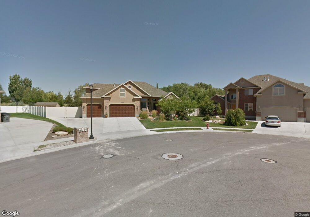 10484 Crest Haven Ct, South Jordan, UT 84095 - photo 1