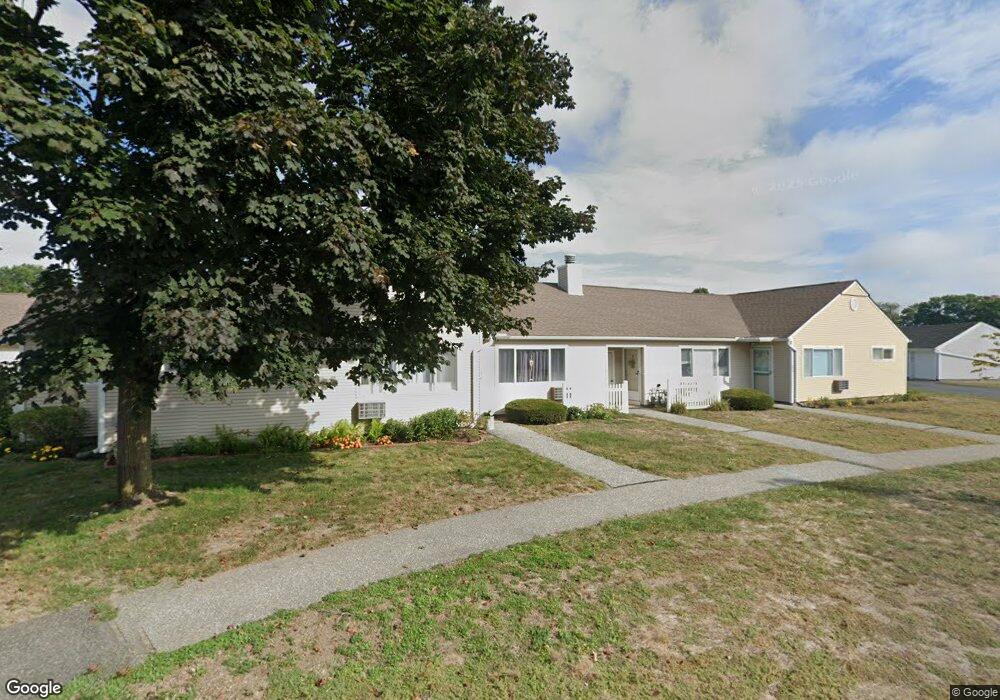 18 Mitchell Dr, Chicopee, MA 01022 - photo 1