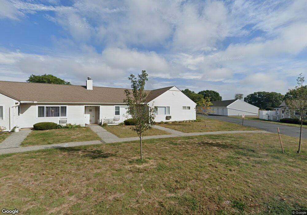 22 Mitchell Dr, Chicopee, MA 01022 - photo 1