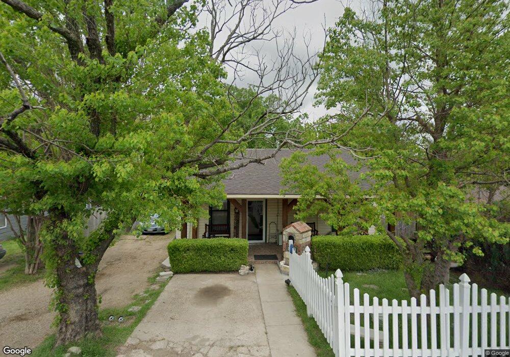 806 N Breckenridge St, Ennis, TX 75119 - photo 1