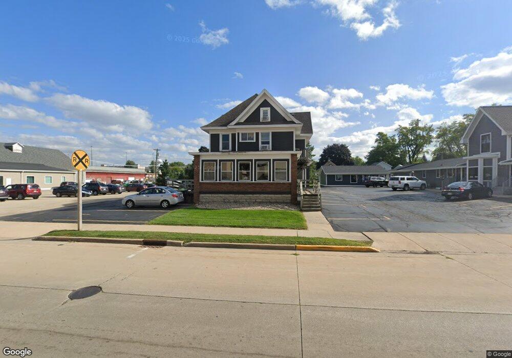 21 W Main St, Waupun, WI 53963 - photo 1