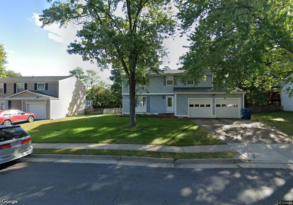 1715 Whitewood Ln, Herndon, VA 20170 - photo 1