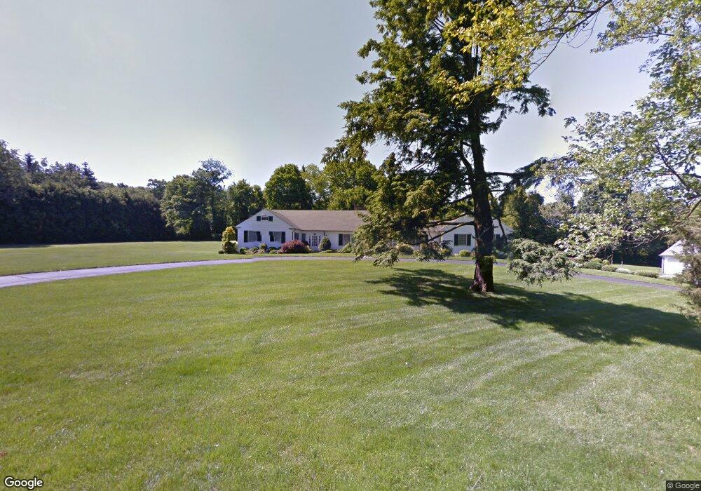 5 Topfield Rd, Wilton, CT 06897 - photo 1