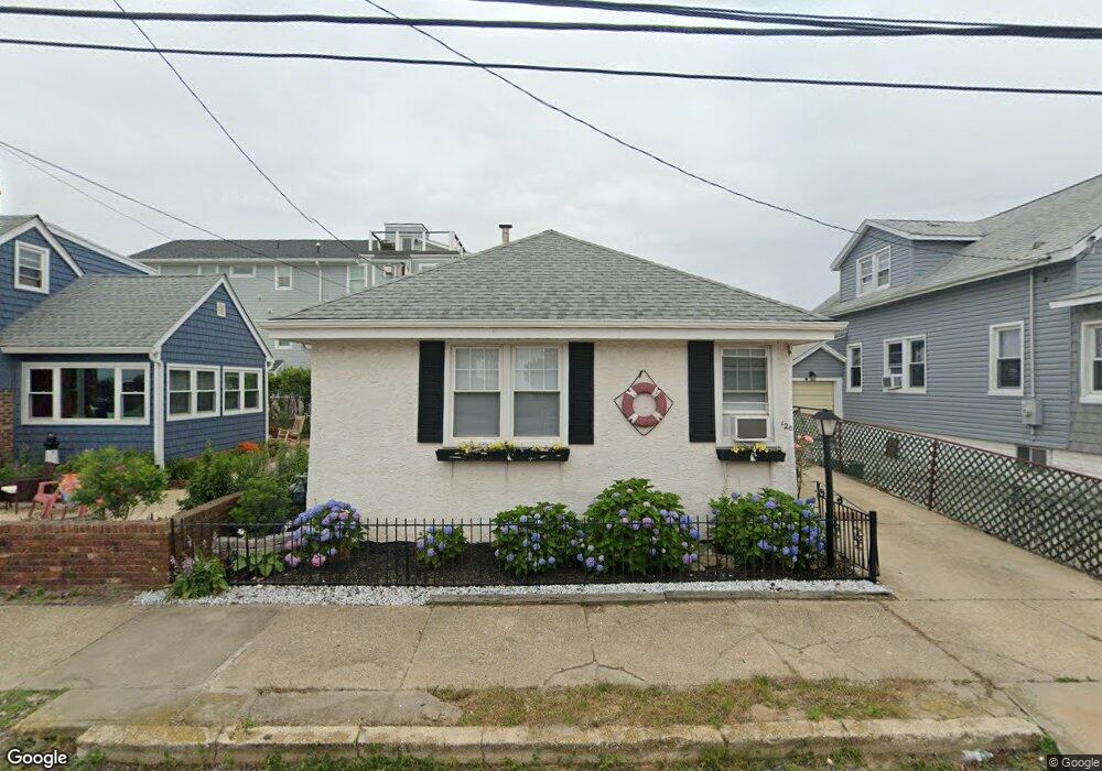 120 Parkside Ave, Point Lookout, NY 11569 - photo 1