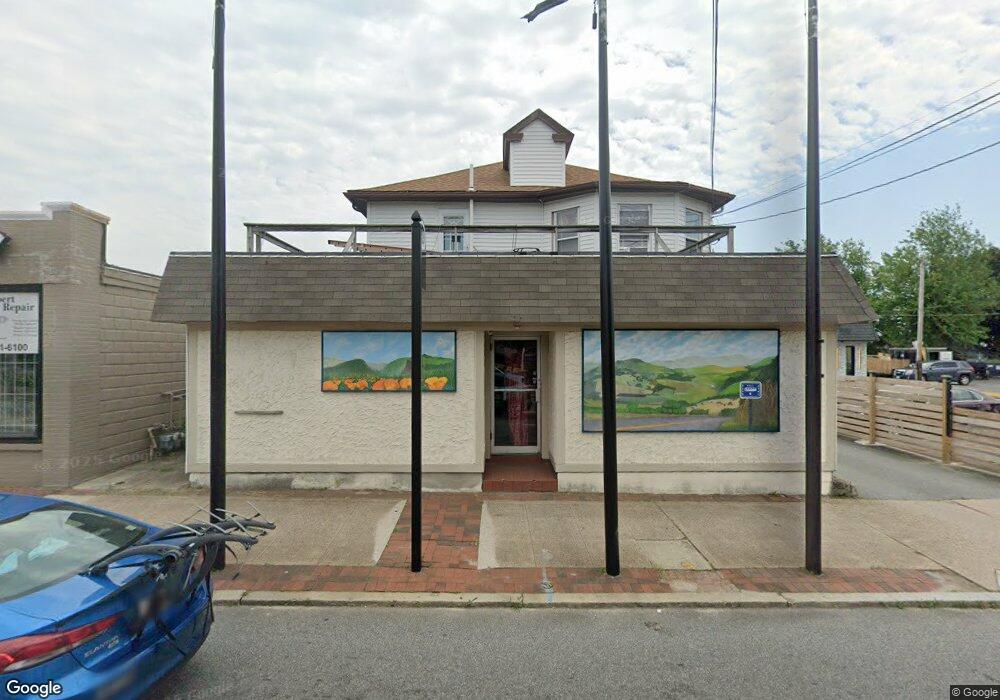 12 Rolfe Square, Cranston, RI 02910 - photo 1