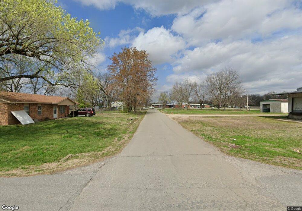 123 N Locust Ave, Westville, OK 74965 - photo 1