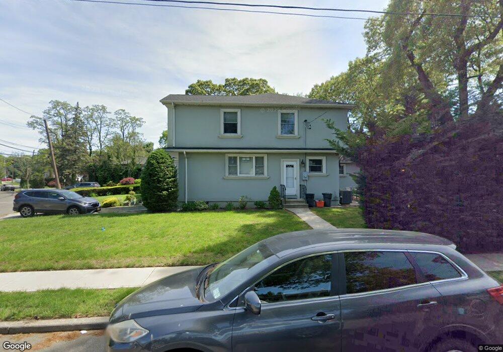 680 Euclid Ave, West Hempstead, NY 11552 - photo 1
