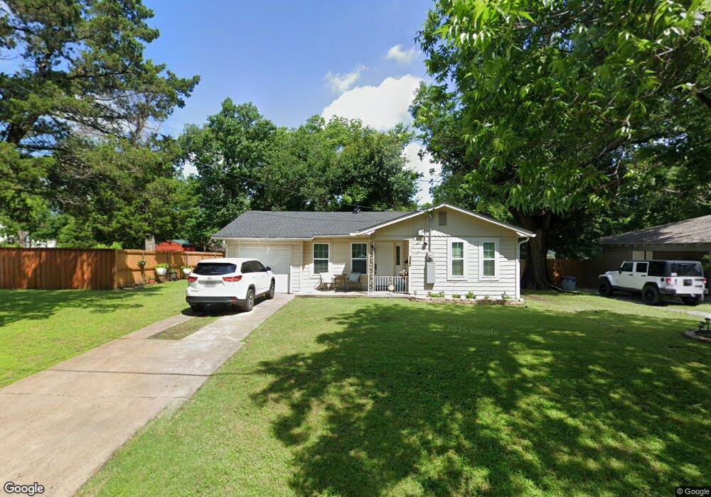 1534 W 6th Ave, Corsicana, TX 75110 - photo 1