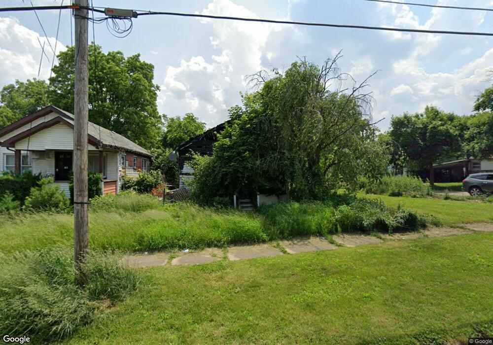 837 Tacken St, Flint, MI 48532 - photo 1