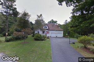 8 Holmes St, South Dartmouth, MA 02748