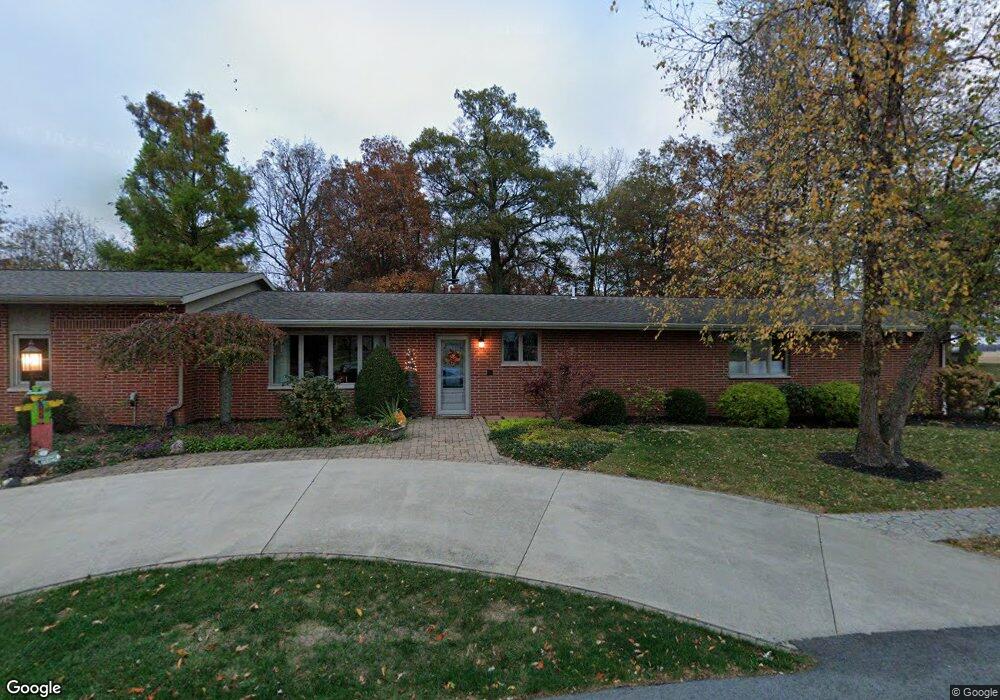 16289 Nottingham Dr, Wapakoneta, OH 45895 - photo 1