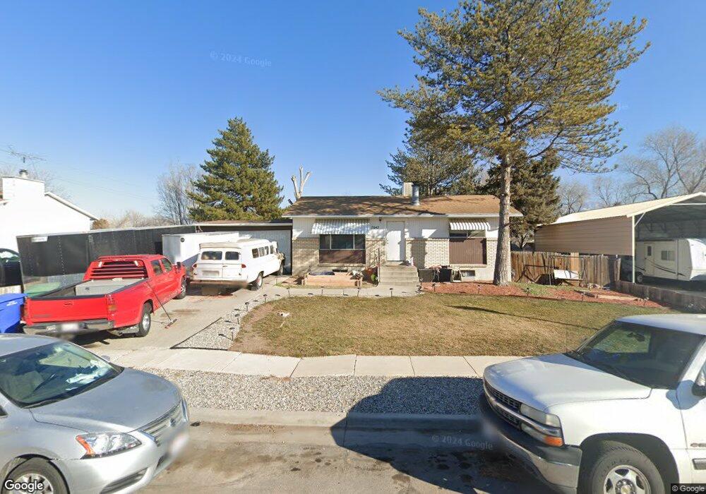 7647 S 2290 W, West Jordan, UT 84084 - photo 1