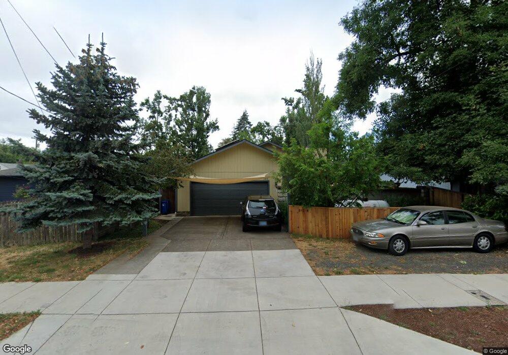 340 N Garden Way, Eugene, OR 97401 - photo 1