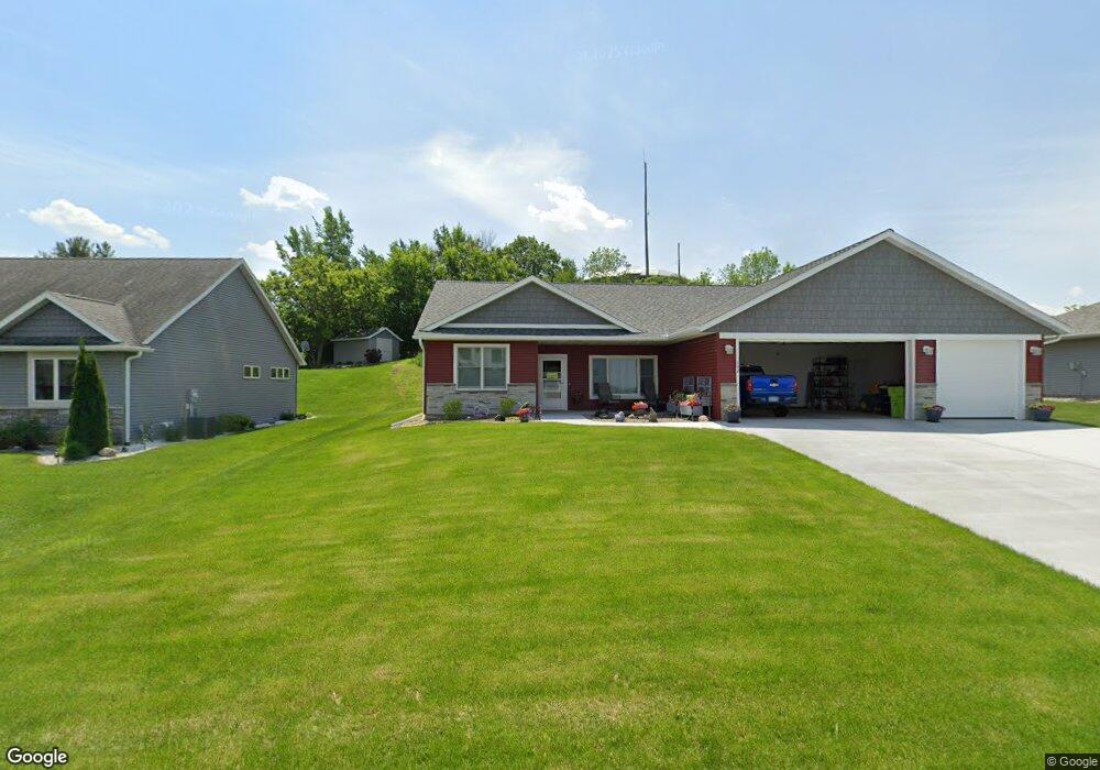 742 Judith Ct, Zumbrota, MN 55992 - photo 1
