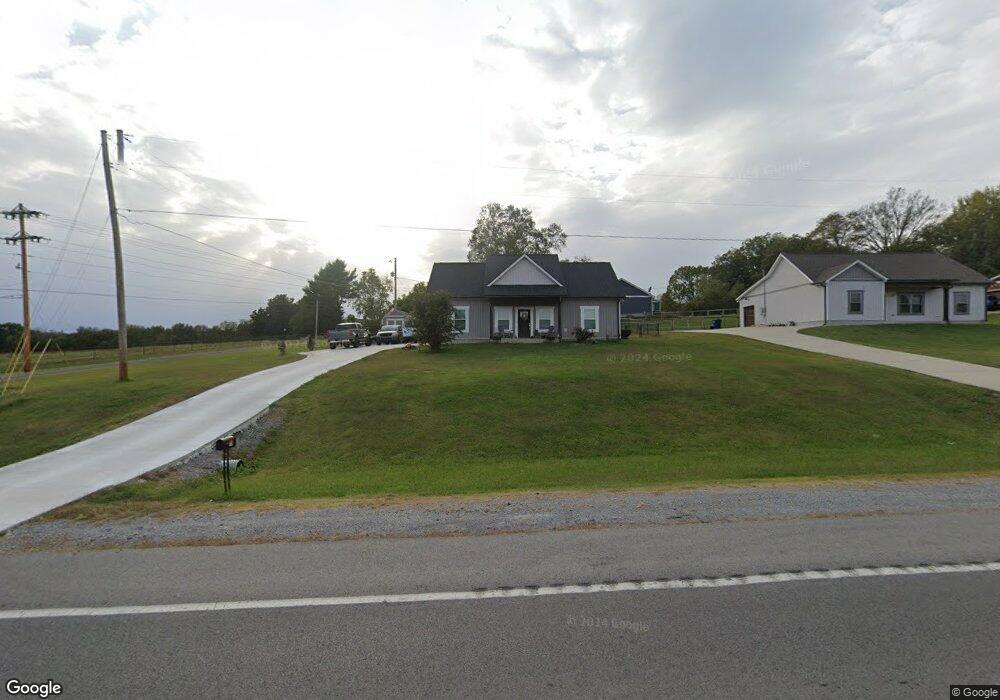 742 Kingree Rd, Shelbyville, TN 37160 - photo 1