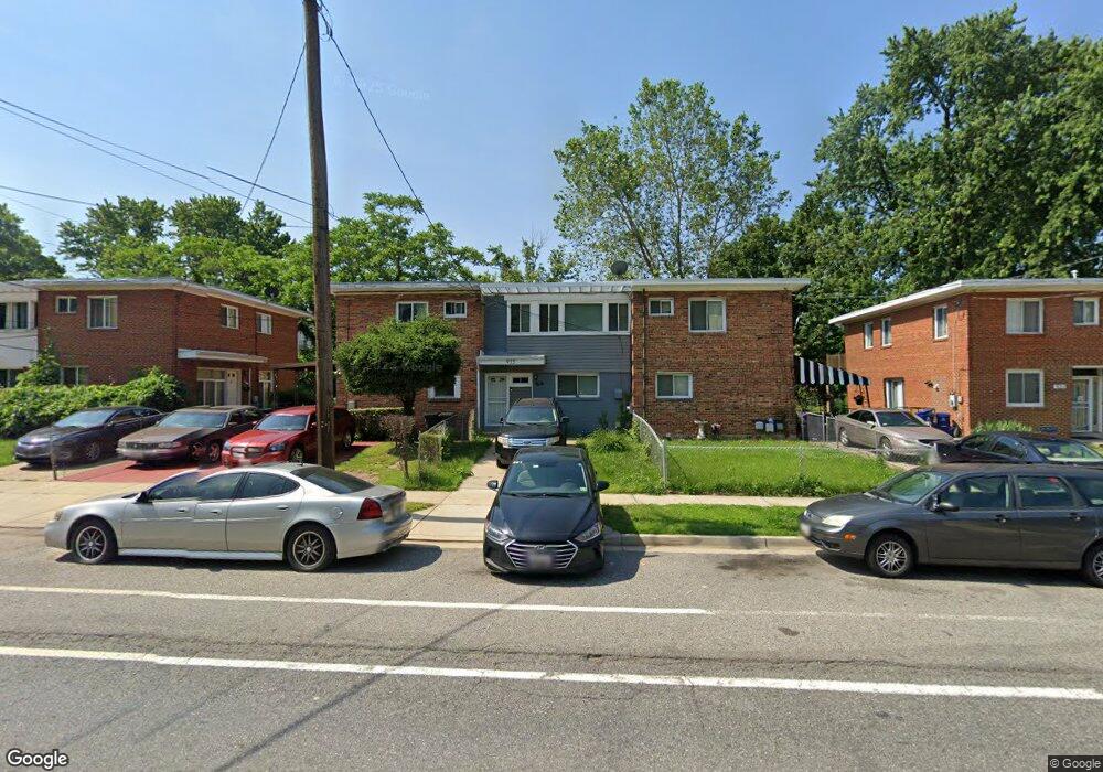 935 Owens Rd, Oxon Hill, MD 20745 - photo 1