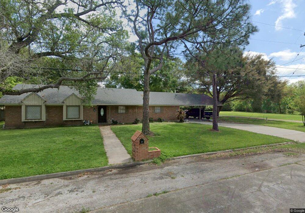 3021 Avenue H, Bay City, TX 77414 - photo 1