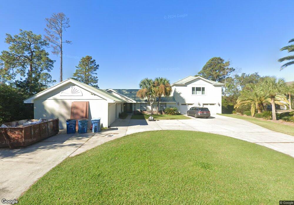 522 Marsh Cir, Saint Simons Island, GA 31522 - photo 1