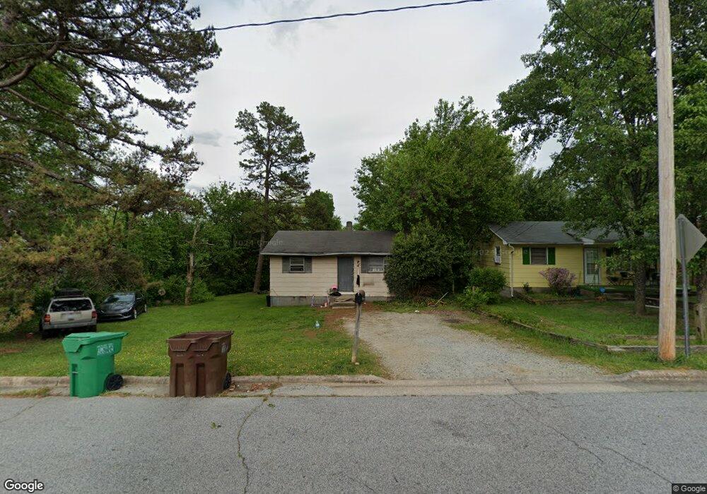 611 Paramount St, High Point, NC 27260 - photo 1