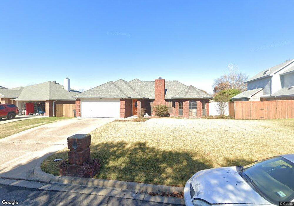 7537 Steward Ln, North Richland Hills, TX 76182 - photo 1